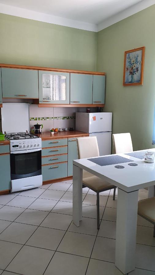 Brama Bieszczad Apartment Lesko Bagian luar foto